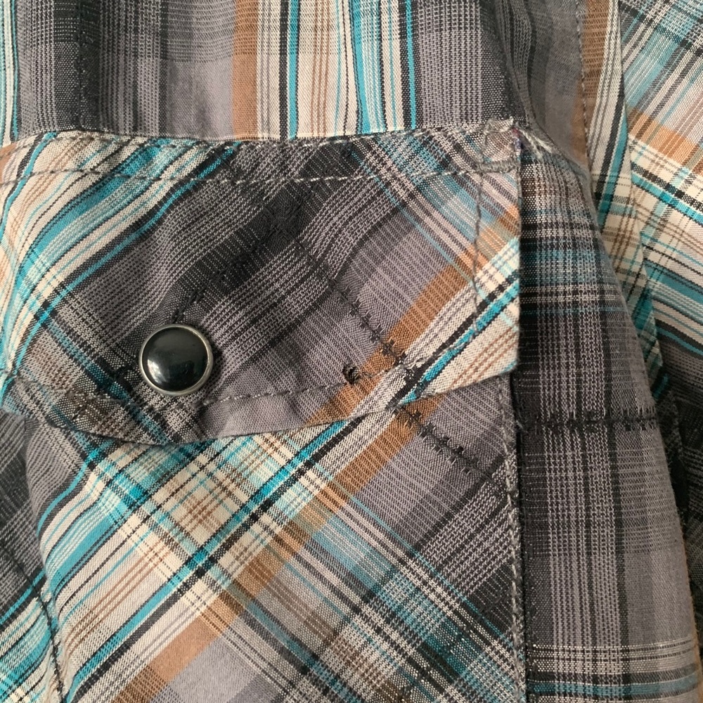MultiColor Coastal Button down - Picture 6 of 6